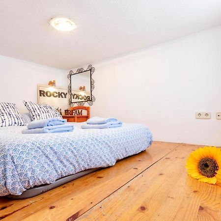 Original Loft En Lavapies Apartman Madrid Kültér fotó